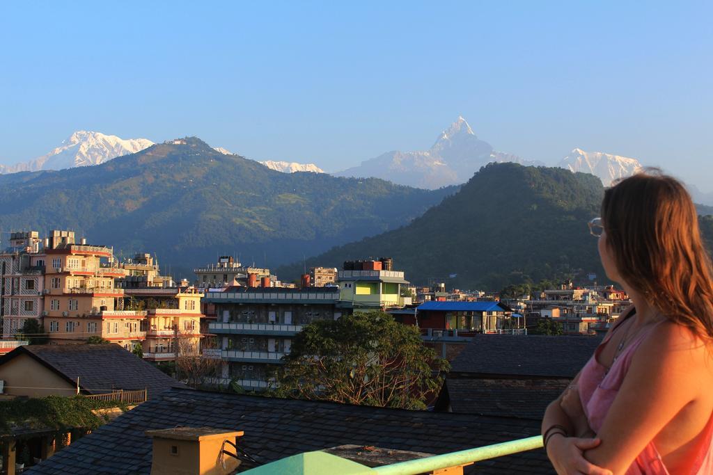 Kiwi Backpackers Hostel Pokhara Exterior photo