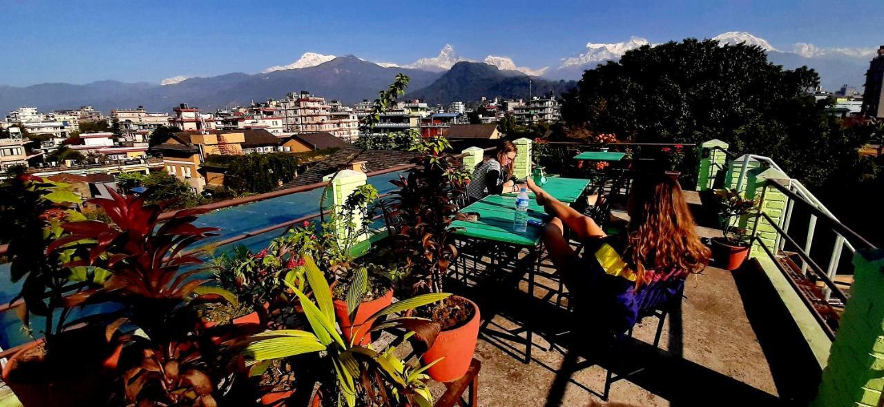 Kiwi Backpackers Hostel Pokhara Exterior photo